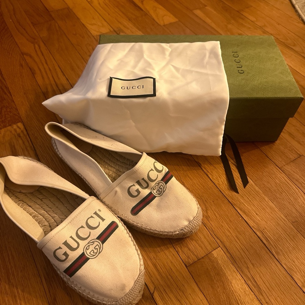 Gucci espadrilles- classic logo